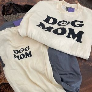 Dog Mom matching sweatsuit!